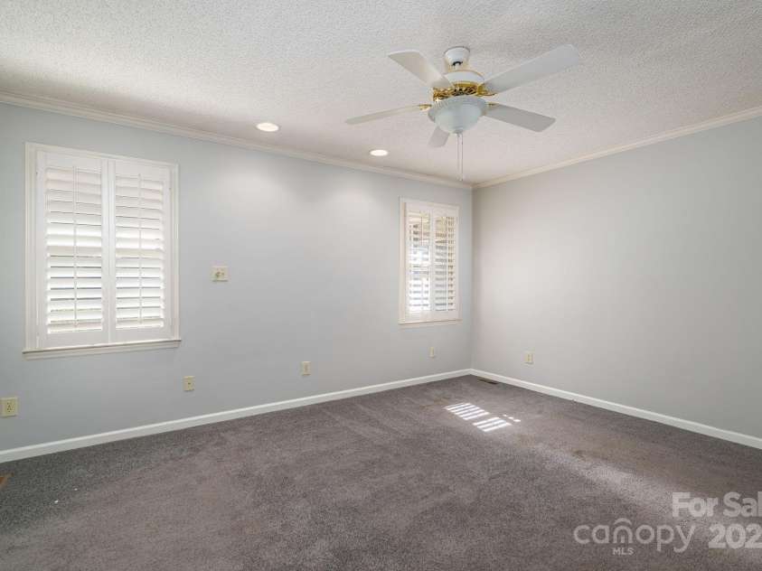 217 Rock Creek Drive, Lincolnton, NC 28092.  MLS# CAR4307464, YatesRealty ID 25675. Primary bedroom