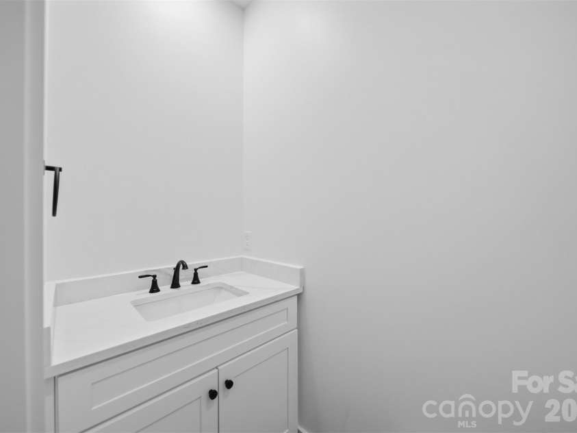 414 Scarlett Oak Court, Lenoir, NC 28645.  MLS# CAR4385390, YatesRealty ID 25675. 