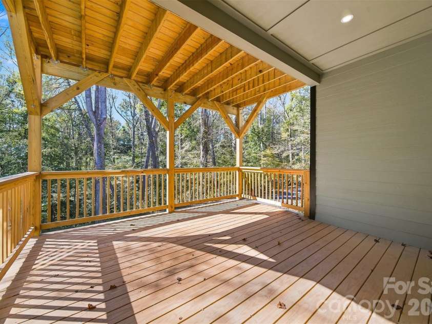 414 Scarlett Oak Court, Lenoir, NC 28645.  MLS# CAR4385390, YatesRealty ID 25675. Lower deck.