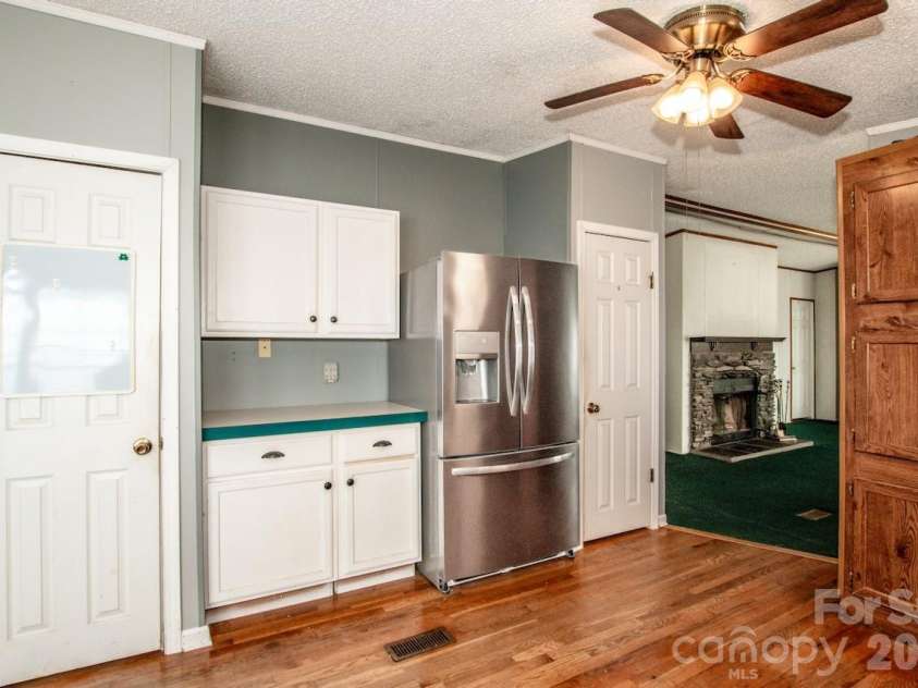 133 Penny Drive, Statesville, NC 28625.  MLS# CAR4322178, YatesRealty ID 25676. 