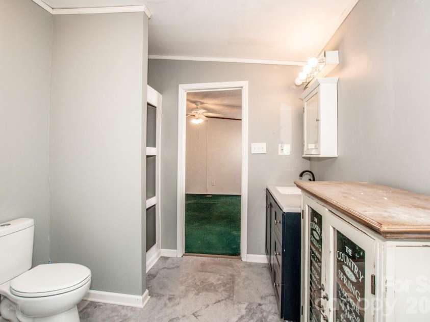 133 Penny Drive, Statesville, NC 28625.  MLS# CAR4322178, YatesRealty ID 25676. 
