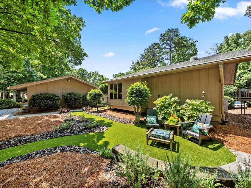 26 New River Trace, Lake Wylie, SC 29710.  MLS# CAR4266777, YatesRealty ID 25678. 26 NewRiver Trace