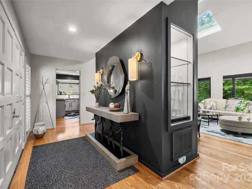 26 New River Trace, Lake Wylie, SC 29710.  MLS# CAR4266777, YatesRealty ID 25678. Front entry