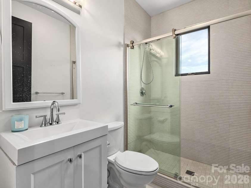 127 Griffing Boulevard, Asheville, NC 28804.  MLS# CAR4380462, YatesRealty ID 25679. 