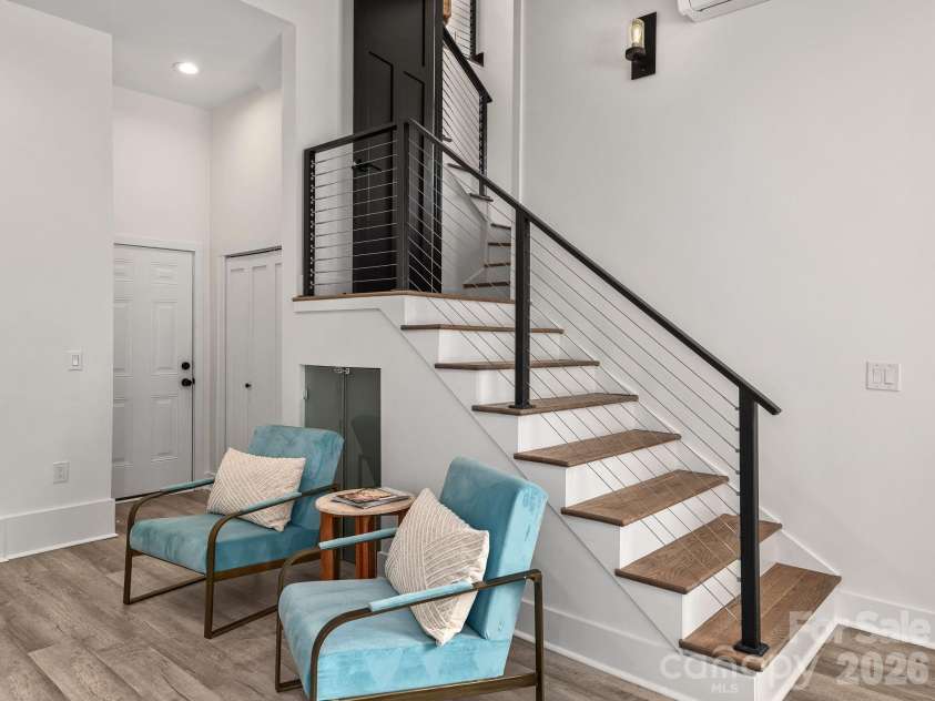 127 Griffing Boulevard, Asheville, NC 28804.  MLS# CAR4380462, YatesRealty ID 25679. 