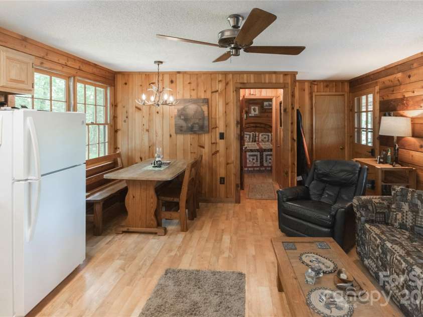 585 Bonfire Drive, Franklin, NC 28734.  MLS# CAR4276894, YatesRealty ID 25679. 