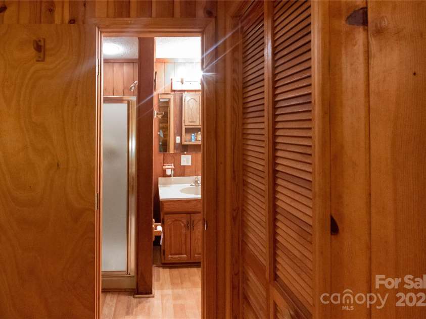 585 Bonfire Drive, Franklin, NC 28734.  MLS# CAR4276894, YatesRealty ID 25679. 