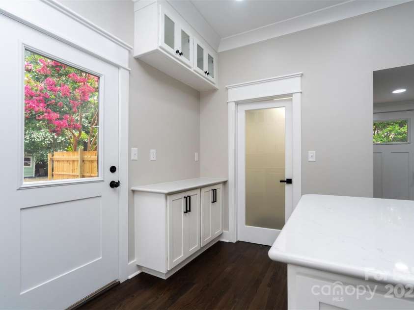 420 Bank Street, Salisbury, NC 28144.  MLS# CAR4283638, YatesRealty ID 2568. 