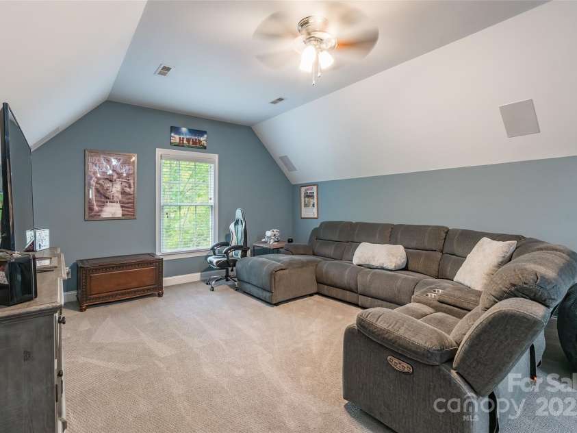 1868 Chestnut Hill Drive, Tega Cay, SC 29708.  MLS# CAR4266114, YatesRealty ID 25680. 