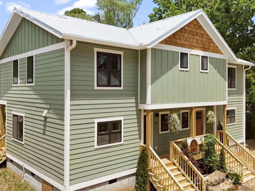 11 Fireside Drive, Asheville, NC 28806.  MLS# CAR4378511, YatesRealty ID 25682. 