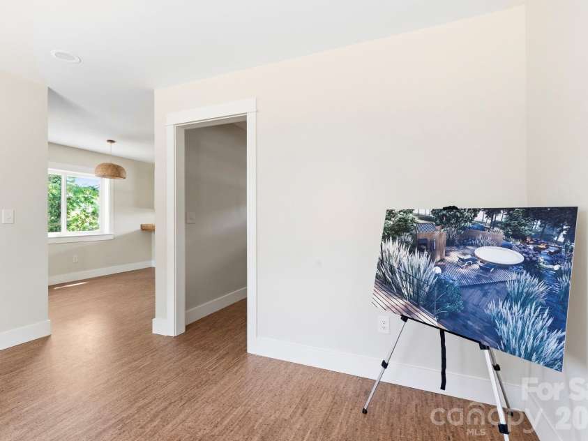 11 Fireside Drive, Asheville, NC 28806.  MLS# CAR4378511, YatesRealty ID 25682. 