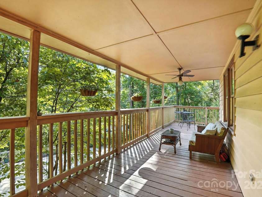 1119 Palmyra Drive, Tega Cay, SC 29708.  MLS# CAR4274507, YatesRealty ID 25682. 