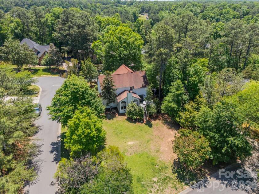 11043 Seven Coves Drive, Tega Cay, SC 29708.  MLS# CAR4378588, YatesRealty ID 25683. 