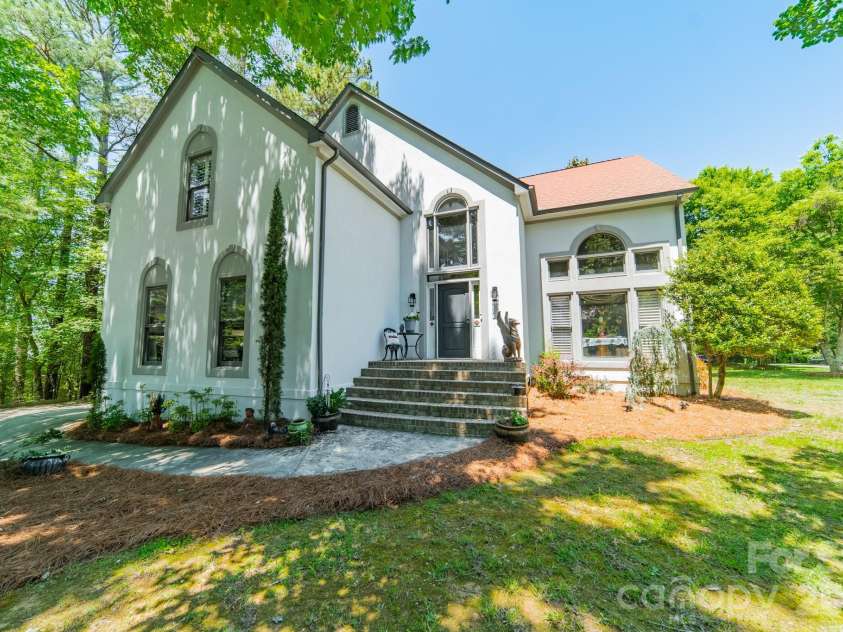 11043 Seven Coves Drive, Tega Cay, SC 29708.  MLS# CAR4378588, YatesRealty ID 25683. 