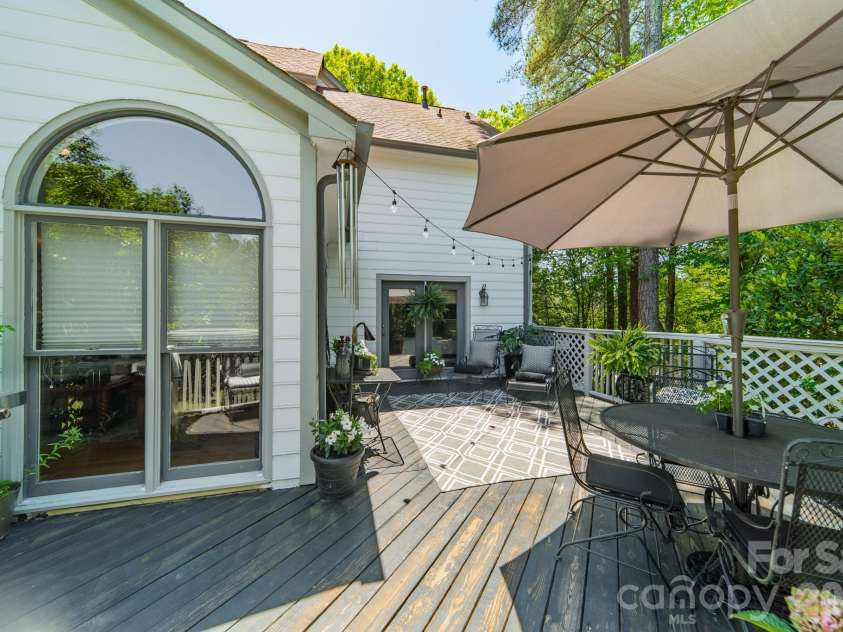 11043 Seven Coves Drive, Tega Cay, SC 29708.  MLS# CAR4378588, YatesRealty ID 25683. 