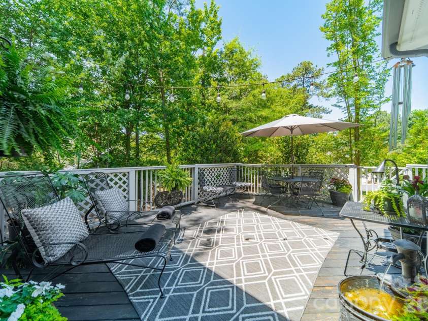 11043 Seven Coves Drive, Tega Cay, SC 29708.  MLS# CAR4378588, YatesRealty ID 25683. 