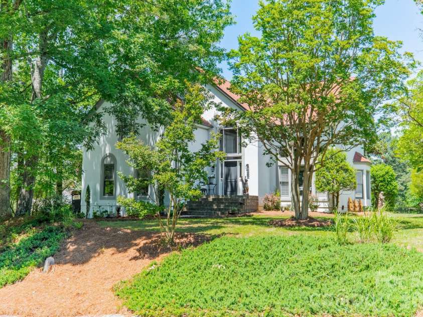 11043 Seven Coves Drive, Tega Cay, SC 29708.  MLS# CAR4378588, YatesRealty ID 25683. 