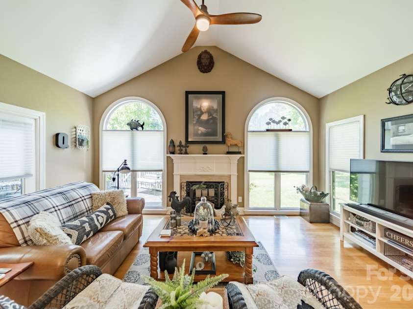 11043 Seven Coves Drive, Tega Cay, SC 29708.  MLS# CAR4378588, YatesRealty ID 25683. 