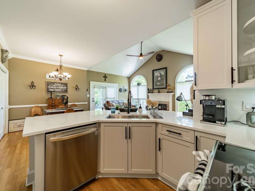 11043 Seven Coves Drive, Tega Cay, SC 29708.  MLS# CAR4378588, YatesRealty ID 25683. 
