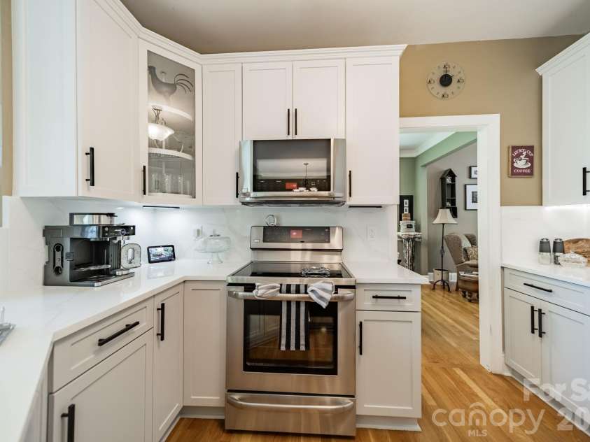 11043 Seven Coves Drive, Tega Cay, SC 29708.  MLS# CAR4378588, YatesRealty ID 25683. 