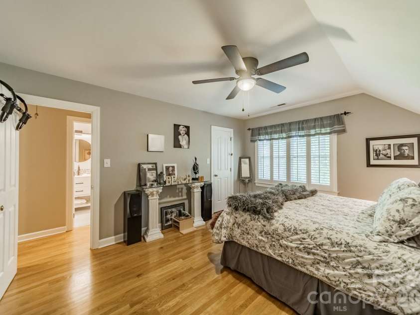 11043 Seven Coves Drive, Tega Cay, SC 29708.  MLS# CAR4378588, YatesRealty ID 25683. 