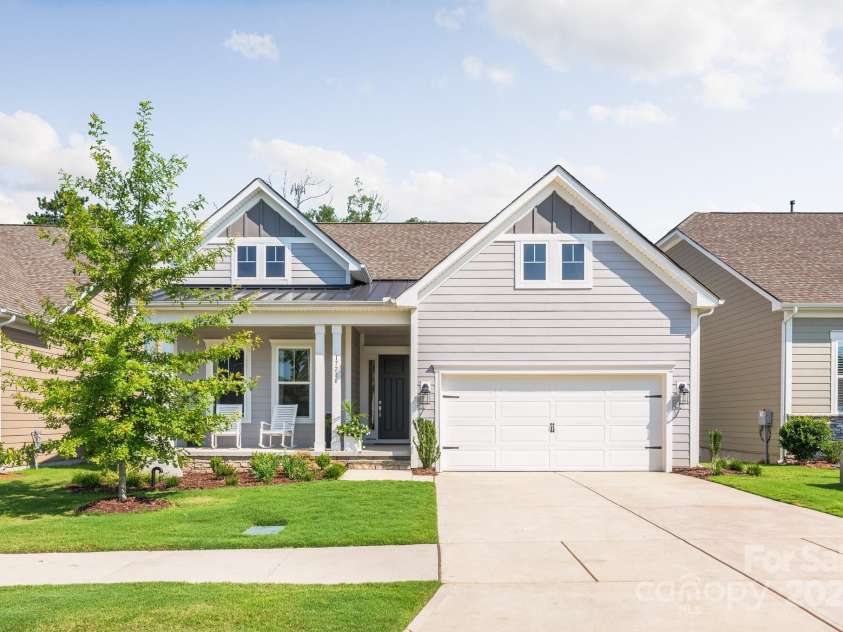 17210 Sand Bank Road, Charlotte, NC 28278.  MLS# CAR4277232, YatesRealty ID 25684. 
