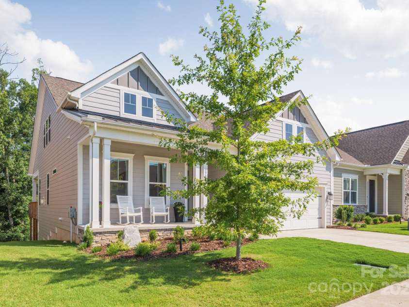 17210 Sand Bank Road, Charlotte, NC 28278.  MLS# CAR4277232, YatesRealty ID 25684. 