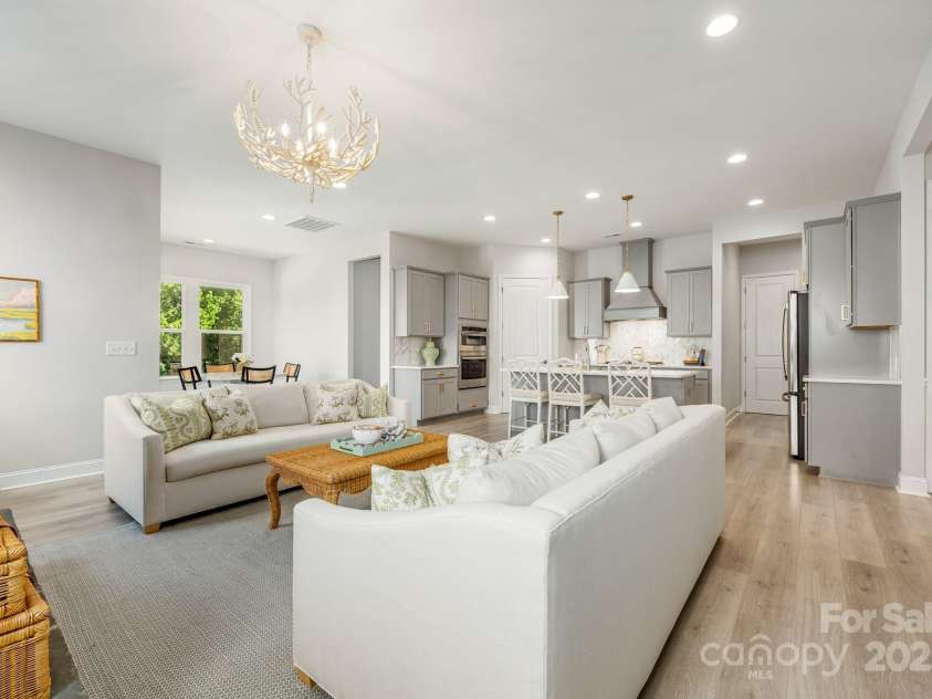17210 Sand Bank Road, Charlotte, NC 28278.  MLS# CAR4277232, YatesRealty ID 25684. 