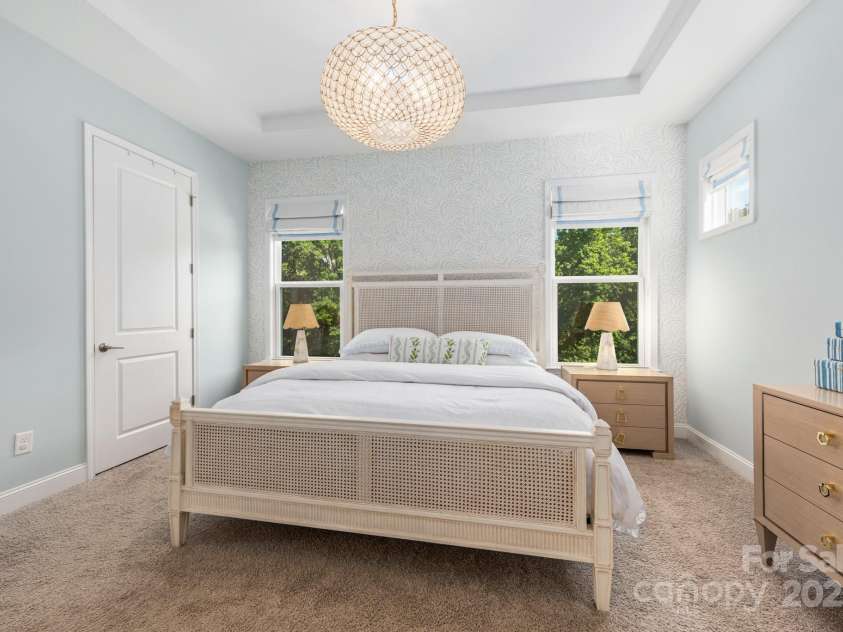 17210 Sand Bank Road, Charlotte, NC 28278.  MLS# CAR4277232, YatesRealty ID 25684. 