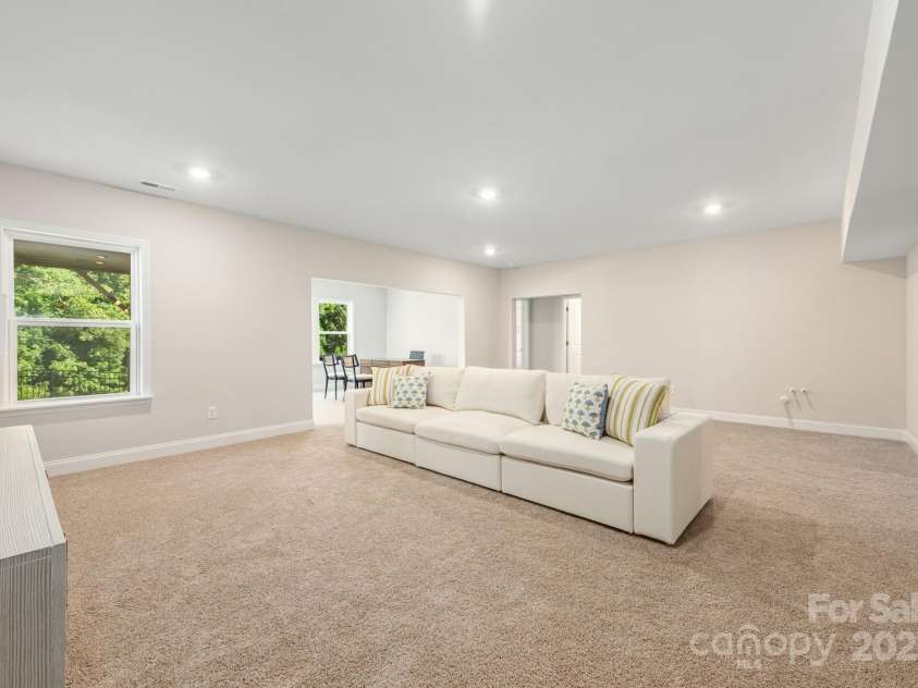 17210 Sand Bank Road, Charlotte, NC 28278.  MLS# CAR4277232, YatesRealty ID 25684. 