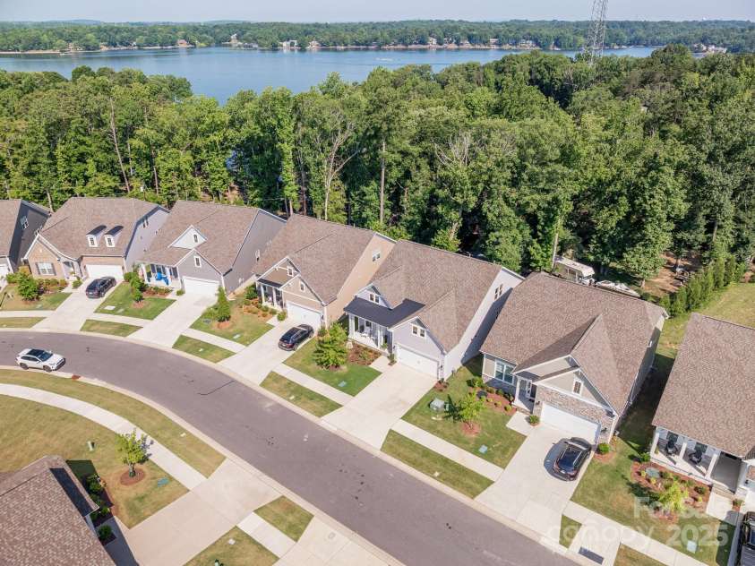 17210 Sand Bank Road, Charlotte, NC 28278.  MLS# CAR4277232, YatesRealty ID 25684. 