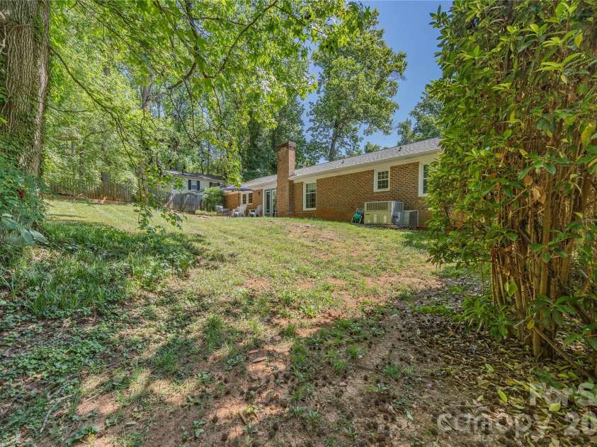 13 Mayflower Lane, Lexington, NC 27295.  MLS# CAR4385595, YatesRealty ID 25685. Fenced back yard