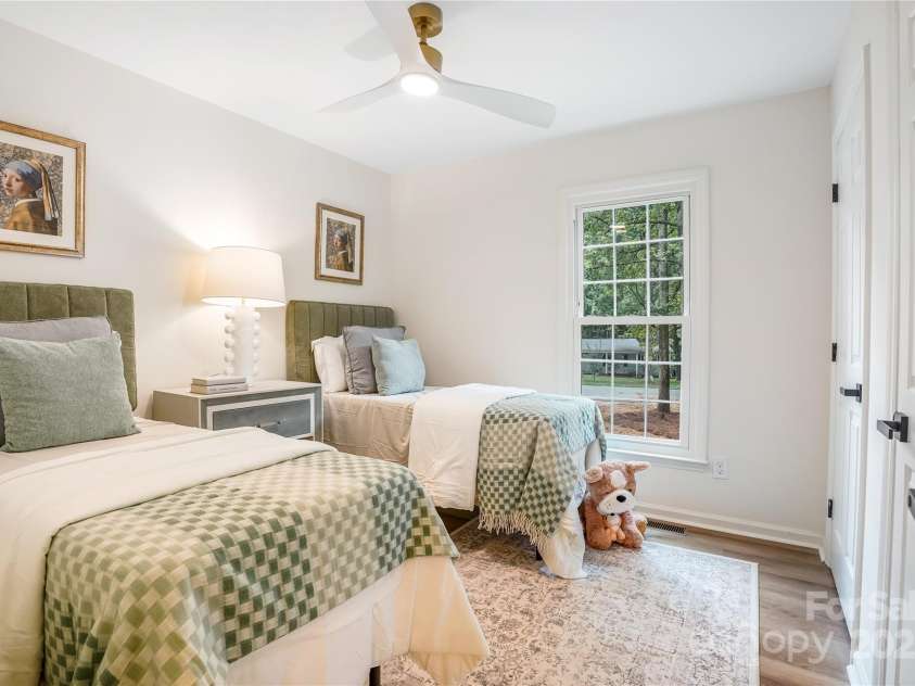 2212 Pinebrook Circle, Charlotte, NC 28208.  MLS# CAR4273995, YatesRealty ID 25685. 