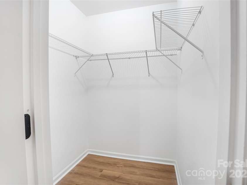 2212 Pinebrook Circle, Charlotte, NC 28208.  MLS# CAR4273995, YatesRealty ID 25685. 