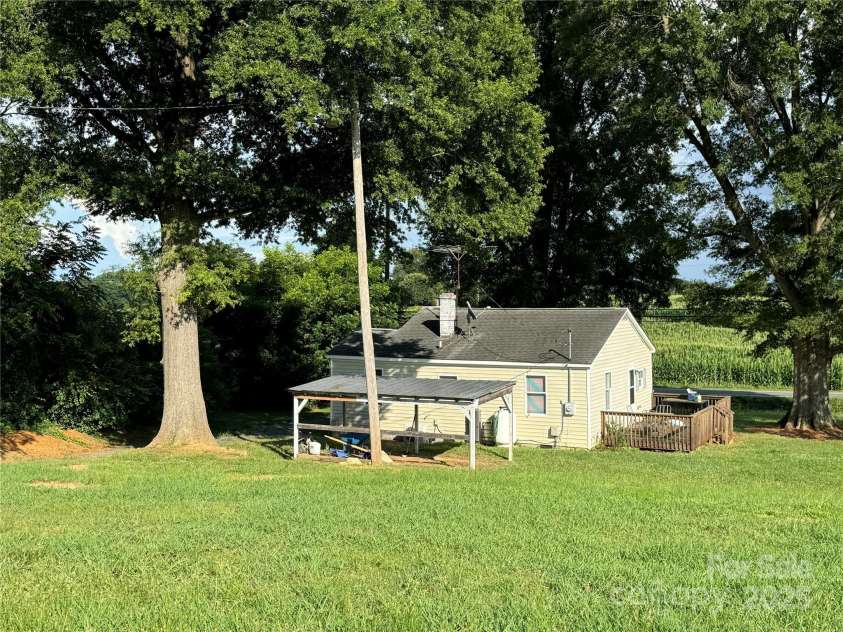 20435 Saint Martin Road, Albemarle, NC 28001.  MLS# CAR4277692, YatesRealty ID 25686. 