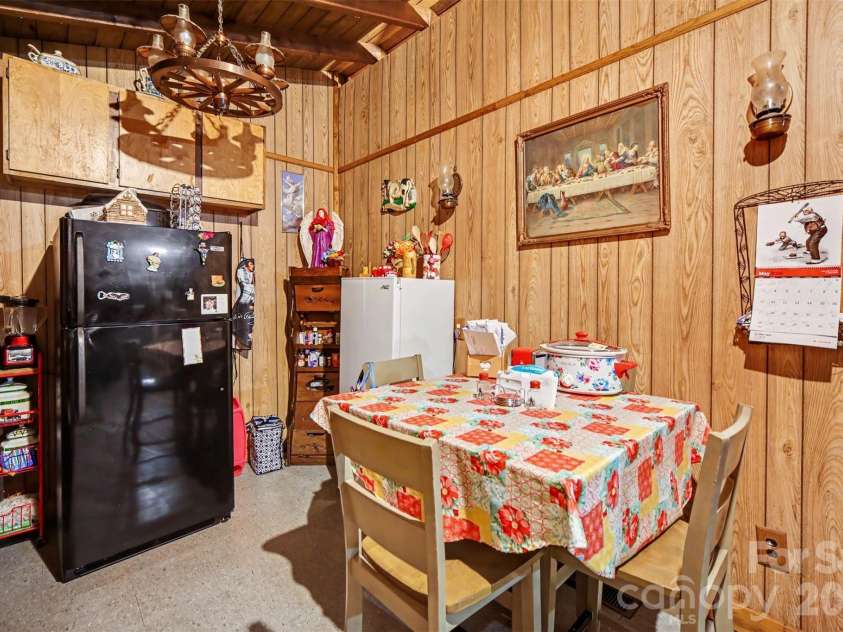 260 Cherrywood Lane, Sharon, SC 29742.  MLS# CAR4383305, YatesRealty ID 25686. 
