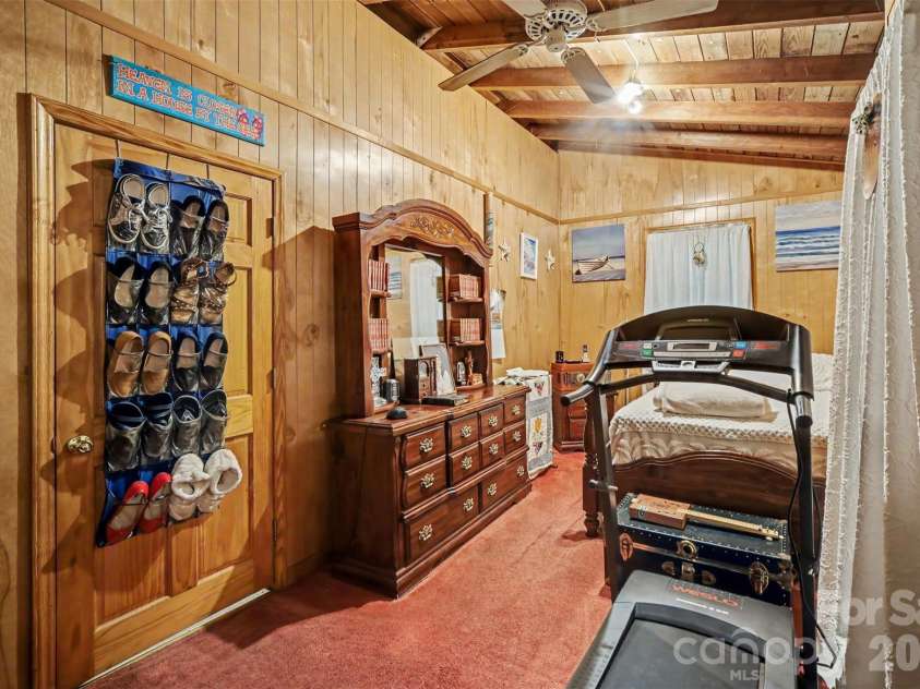 260 Cherrywood Lane, Sharon, SC 29742.  MLS# CAR4383305, YatesRealty ID 25686. 
