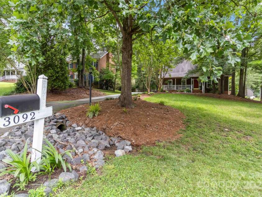 3092 Hitching Post Lane, Rock Hill, SC 29732.  MLS# CAR4270505, YatesRealty ID 25687. 