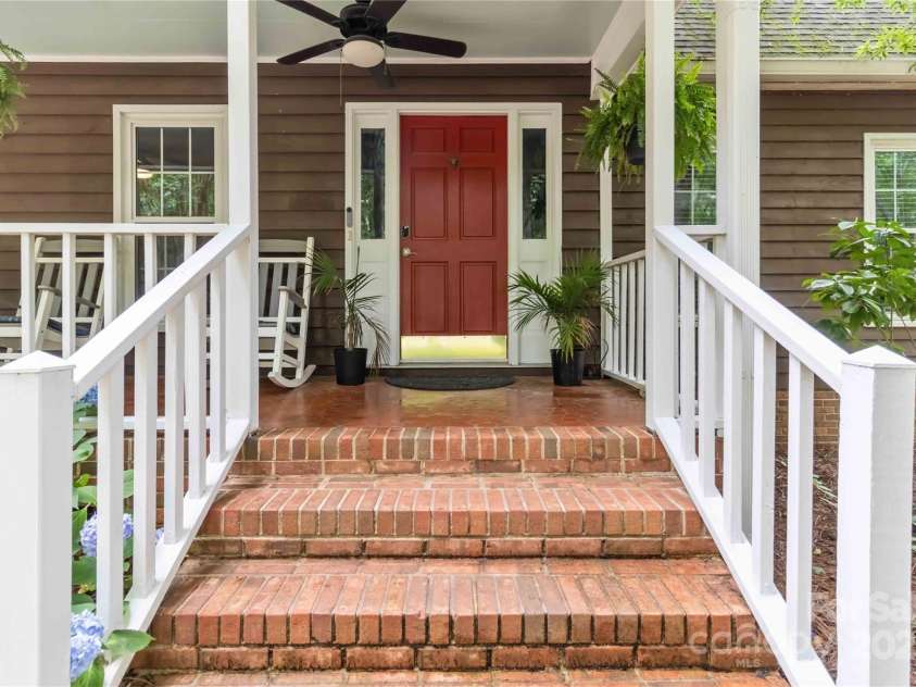 3092 Hitching Post Lane, Rock Hill, SC 29732.  MLS# CAR4270505, YatesRealty ID 25687. 