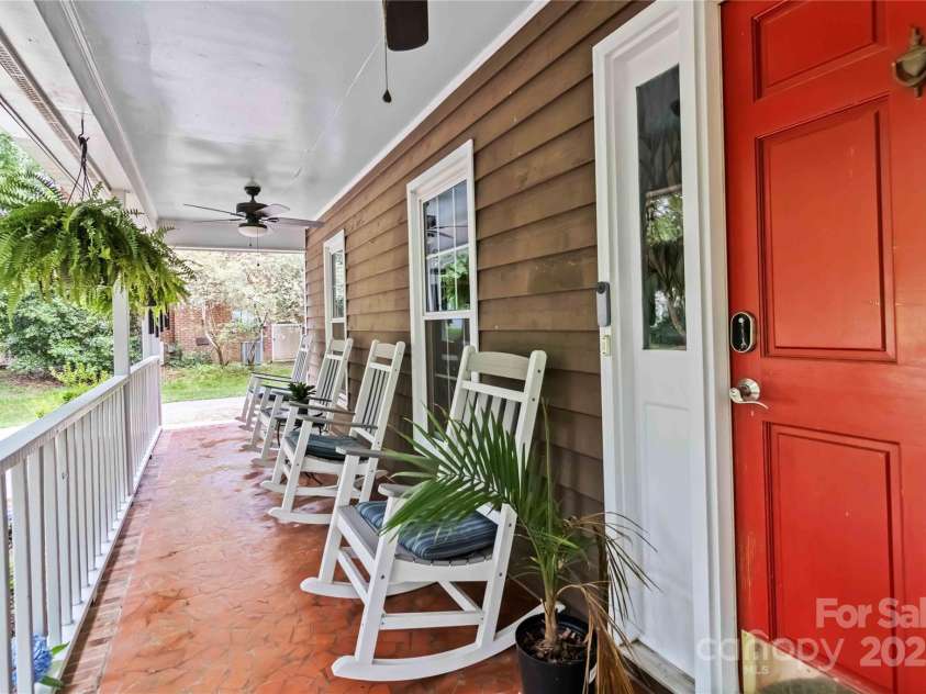 3092 Hitching Post Lane, Rock Hill, SC 29732.  MLS# CAR4270505, YatesRealty ID 25687. 