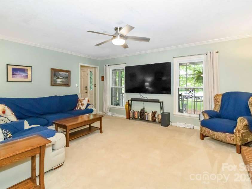 3092 Hitching Post Lane, Rock Hill, SC 29732.  MLS# CAR4270505, YatesRealty ID 25687. 