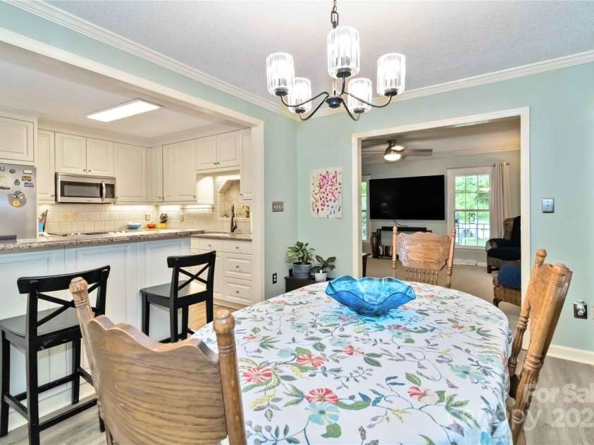 3092 Hitching Post Lane, Rock Hill, SC 29732.  MLS# CAR4270505, YatesRealty ID 25687. 