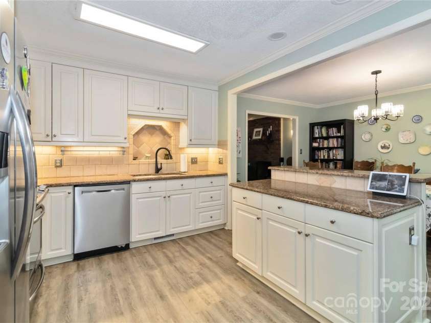 3092 Hitching Post Lane, Rock Hill, SC 29732.  MLS# CAR4270505, YatesRealty ID 25687. 