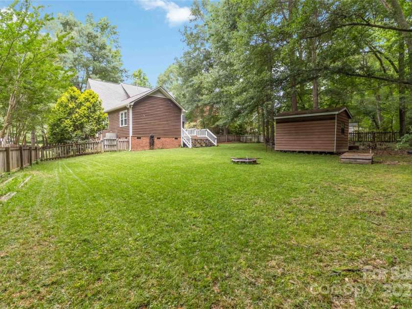 3092 Hitching Post Lane, Rock Hill, SC 29732.  MLS# CAR4270505, YatesRealty ID 25687. 