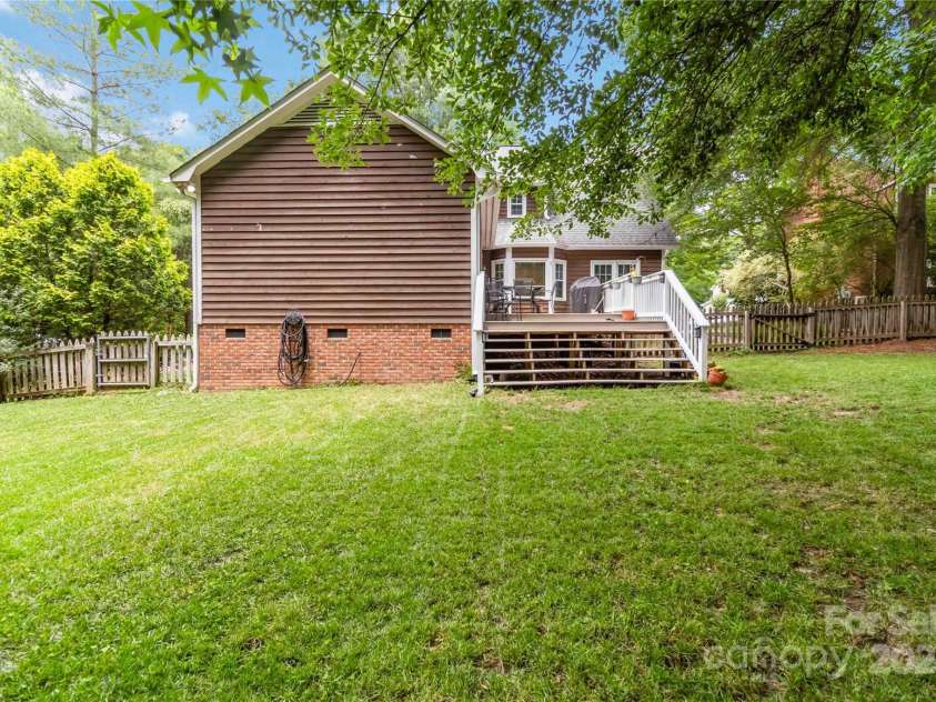 3092 Hitching Post Lane, Rock Hill, SC 29732.  MLS# CAR4270505, YatesRealty ID 25687. 