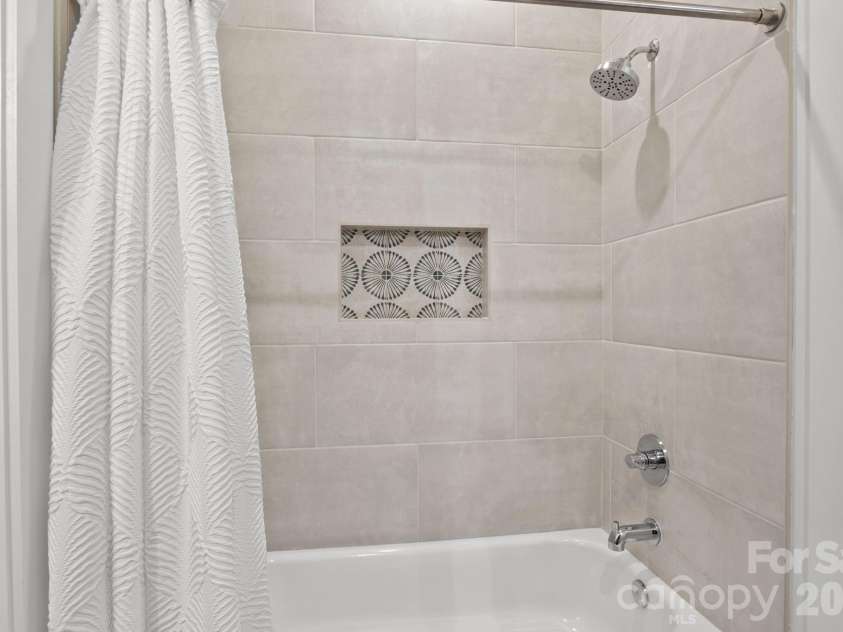 4465 Brancer Lane, Lincolnton, NC 28092.  MLS# CAR4384335, YatesRealty ID 25687. 
