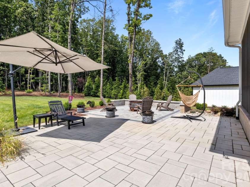 4465 Brancer Lane, Lincolnton, NC 28092.  MLS# CAR4384335, YatesRealty ID 25687. 