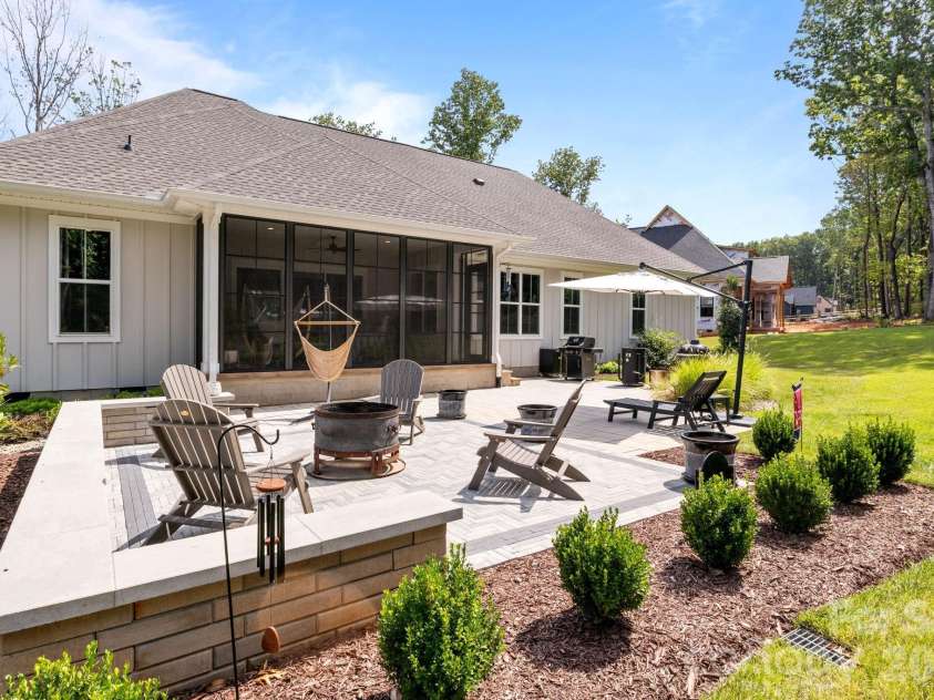 4465 Brancer Lane, Lincolnton, NC 28092.  MLS# CAR4384335, YatesRealty ID 25687. 