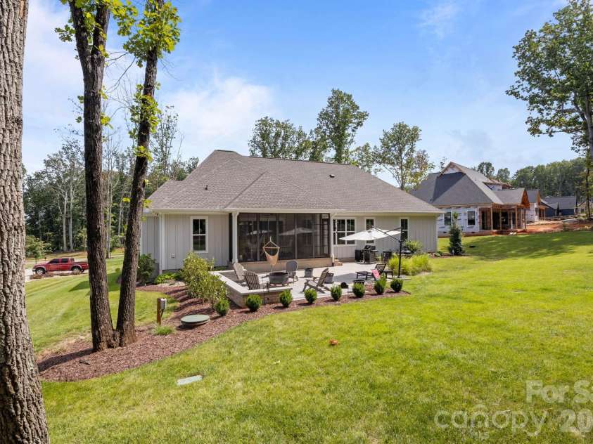 4465 Brancer Lane, Lincolnton, NC 28092.  MLS# CAR4384335, YatesRealty ID 25687. 