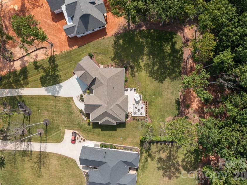 4465 Brancer Lane, Lincolnton, NC 28092.  MLS# CAR4384335, YatesRealty ID 25687. 